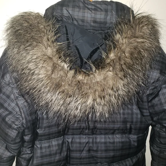 Columbia Women's Black Plaid Puffer Jacket with Fur Hood - Picture 2 of 9